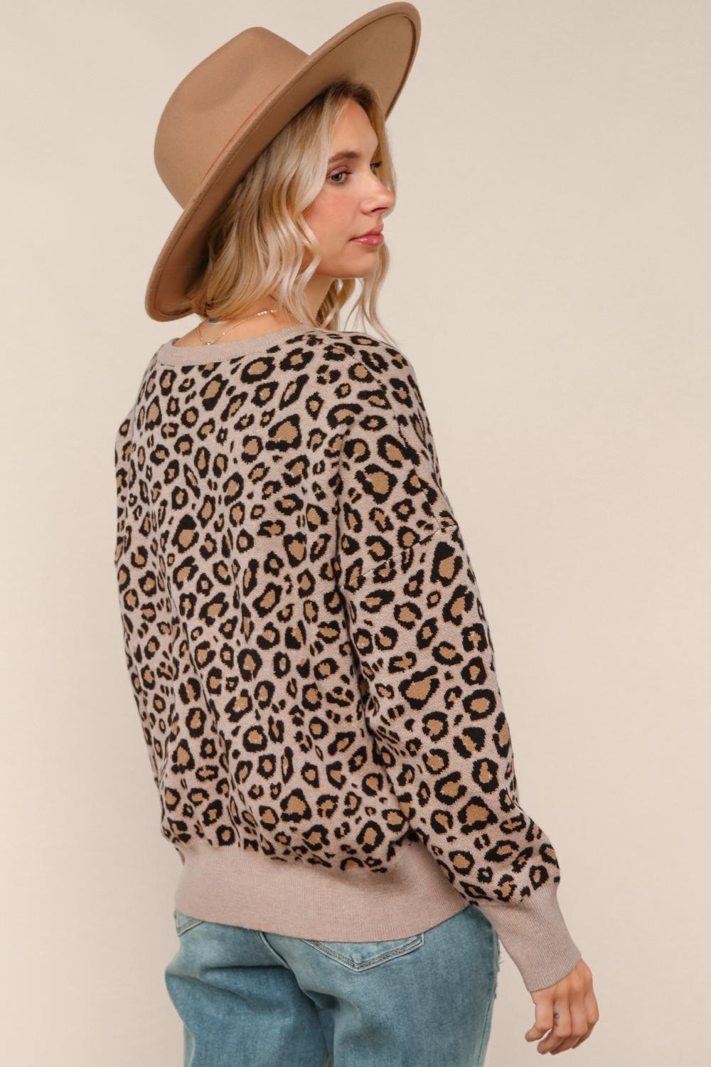Plus Exclusive : Leopard Jacquard Sweater