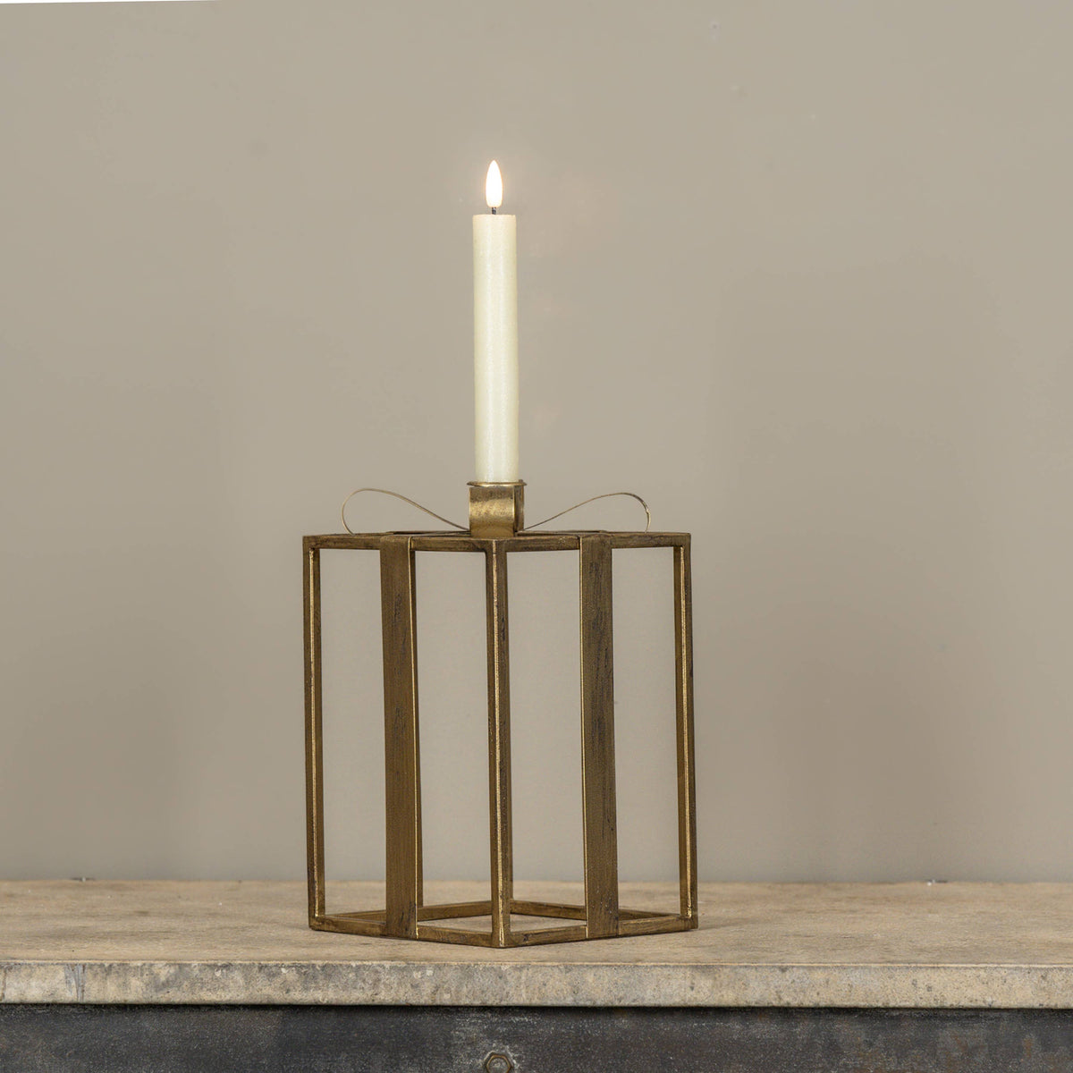 9.25" Gold Present Taper Candle Holder