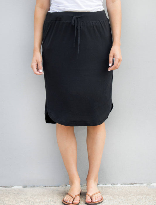 Solid Tie Waist Weekend Skirt | Black