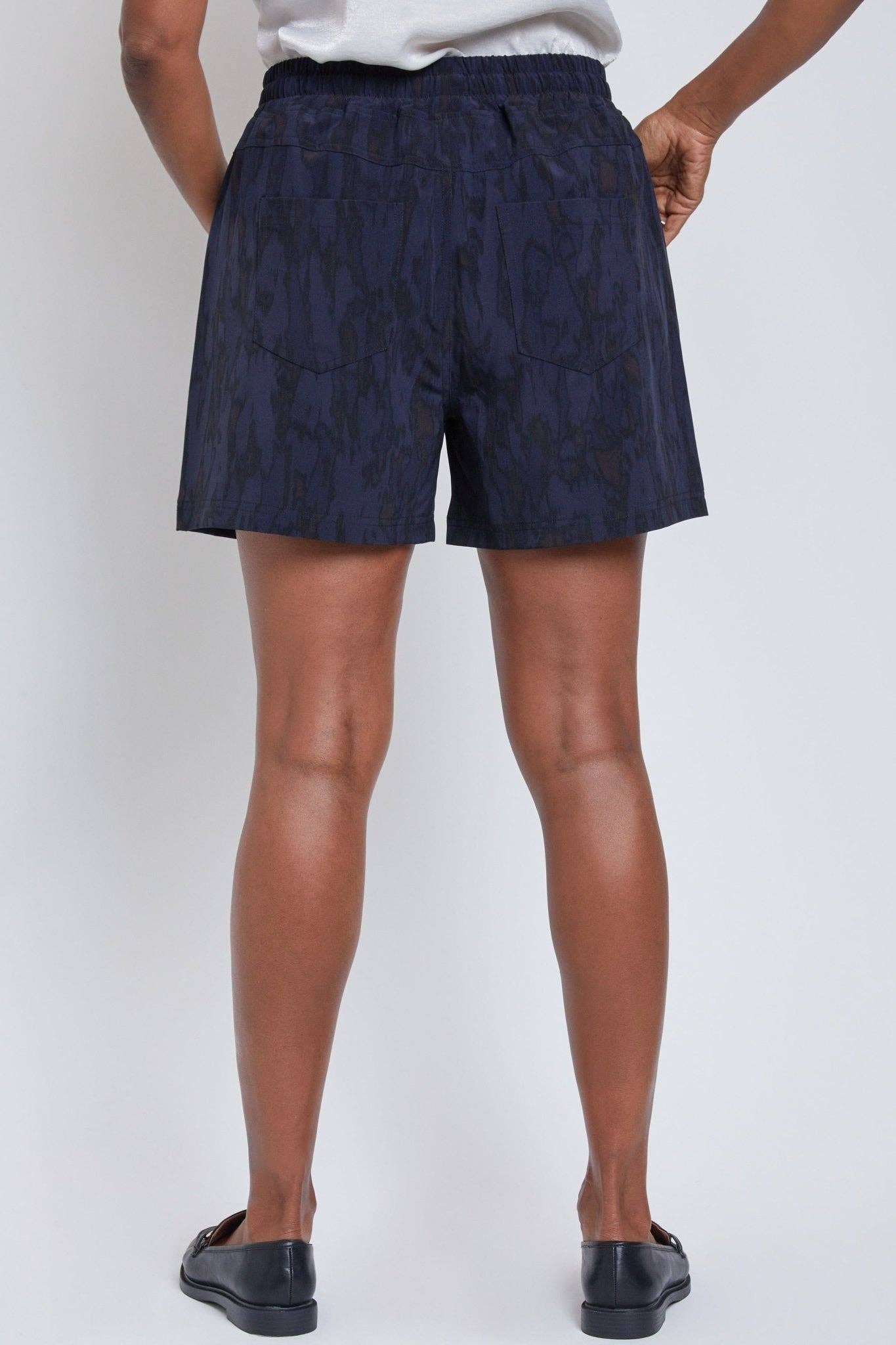 Scoop Pockets Shorts