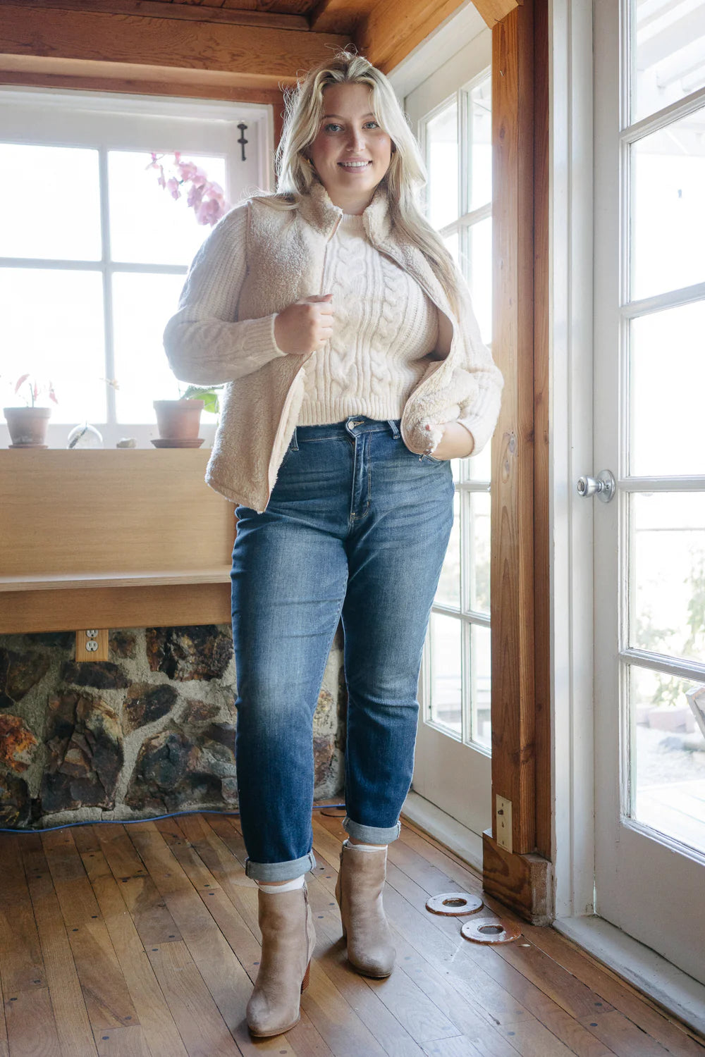 Mid-Rise | Boyfriend | Cuffed Jeans