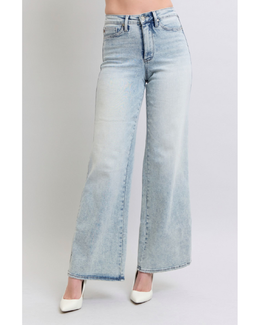 High Waist | Retro Wide Leg | Light Wash Jeans