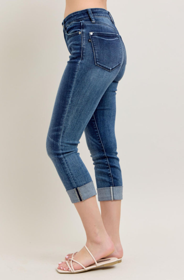 Mid-Rise | Skinny | Capri Dark Wash Jeans