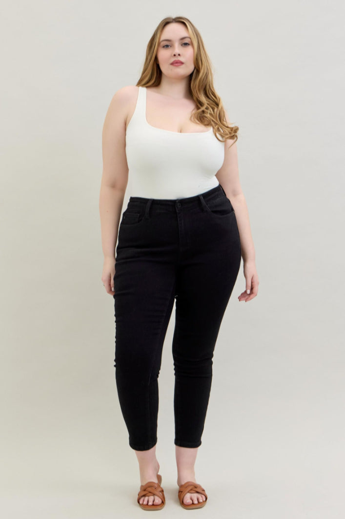 Mid-Rise | Slim | Black Jeans