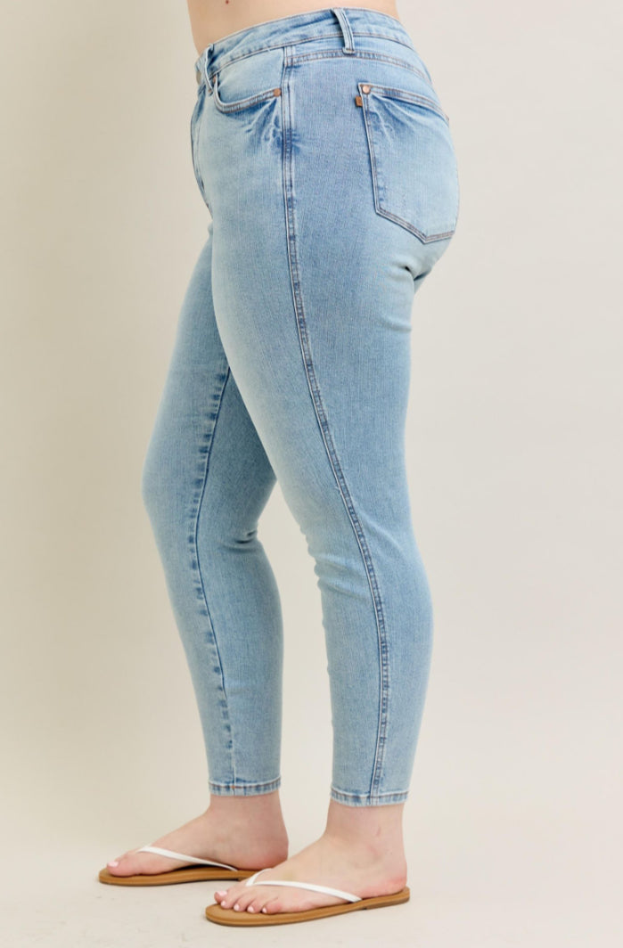 Mid-Rise | Skinny | Tummy Control Vintage Wash Jeans