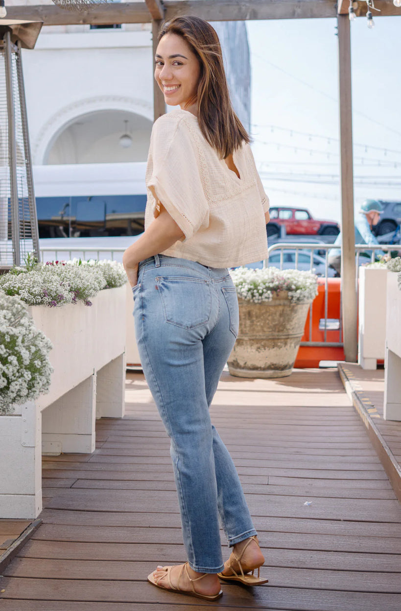 Mid-Rise | Slim | Cell Phone Pocket Jeans