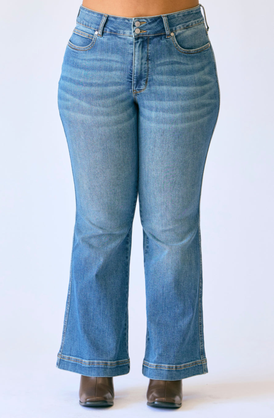 High Waist | Flare | Petite Tummy Control Jeans