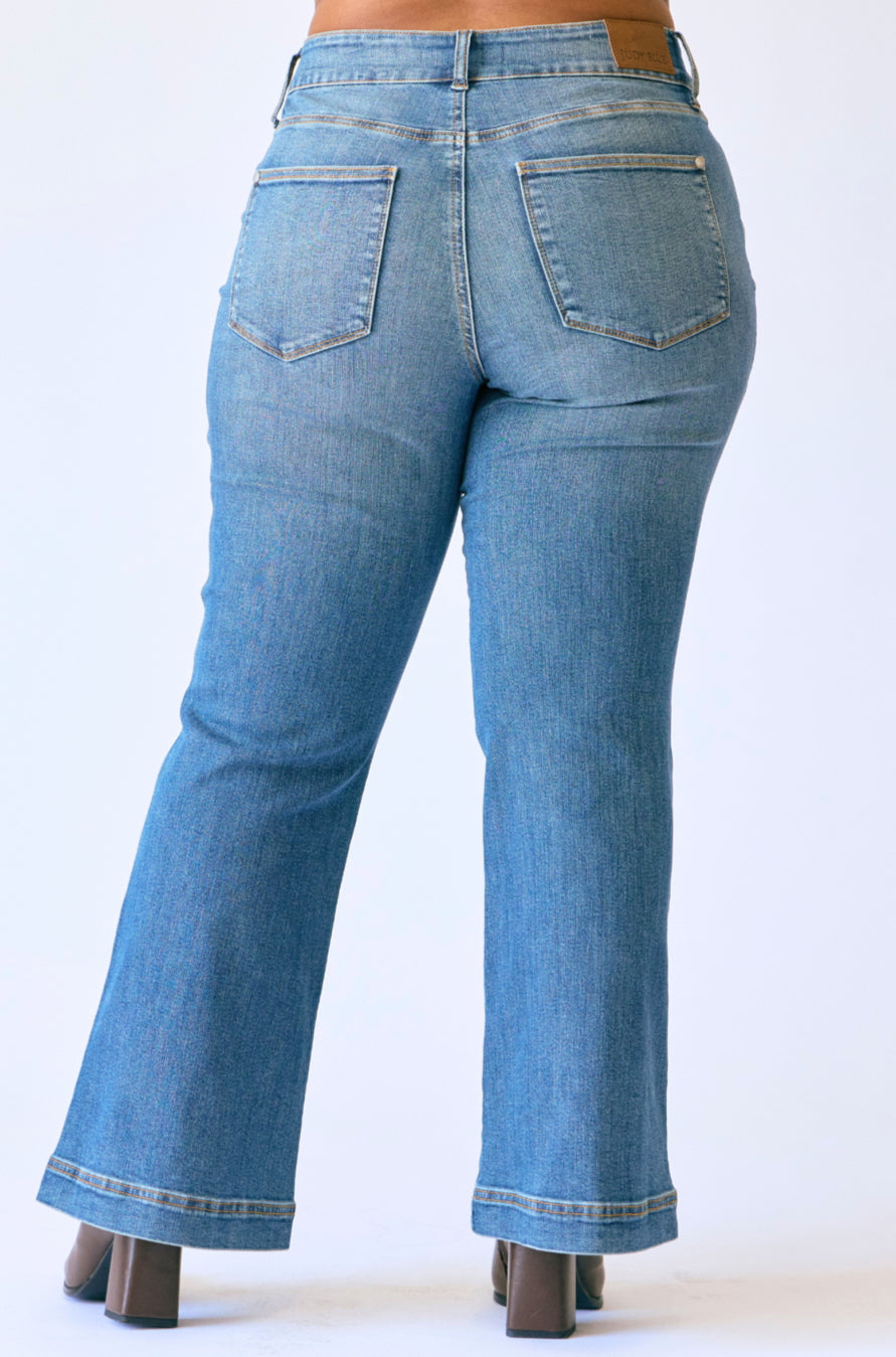 High Waist | Flare | Petite Tummy Control Jeans