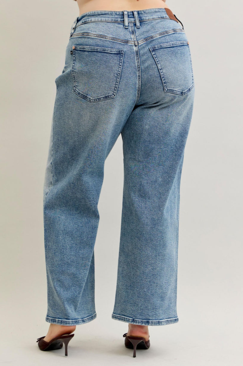 High Waist | Wilhemina | Light Vintage Wash Jeans