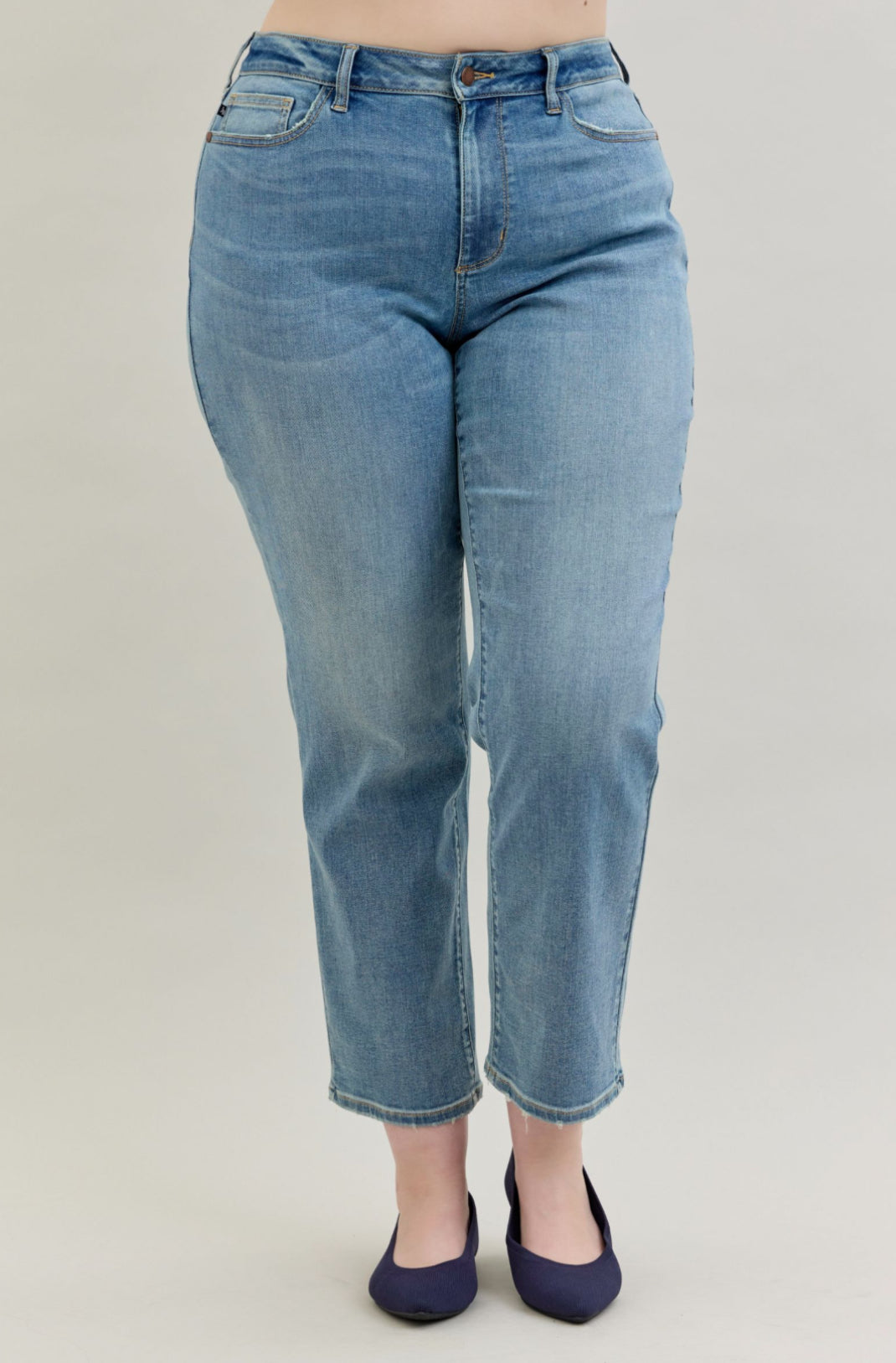 High Waist | Straight | Medium Wash Jeans