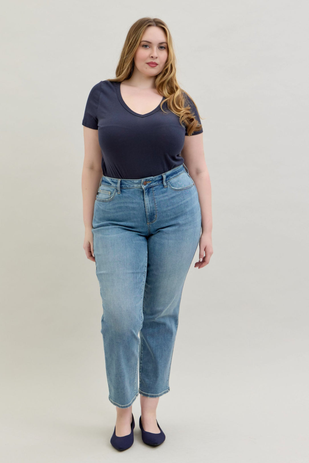 High Waist | Straight | Medium Wash Jeans
