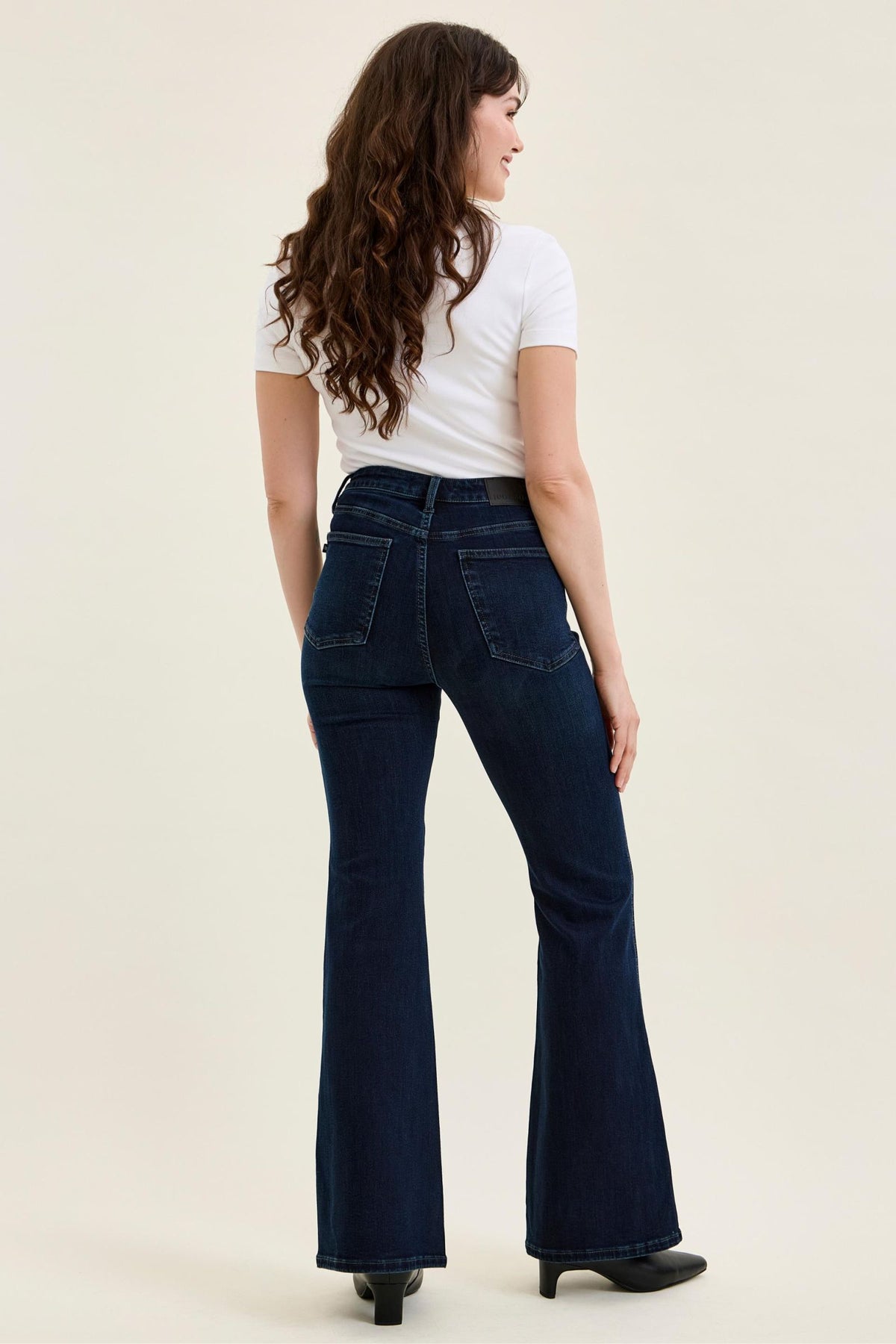 HW | Charlotte Flare | Petite