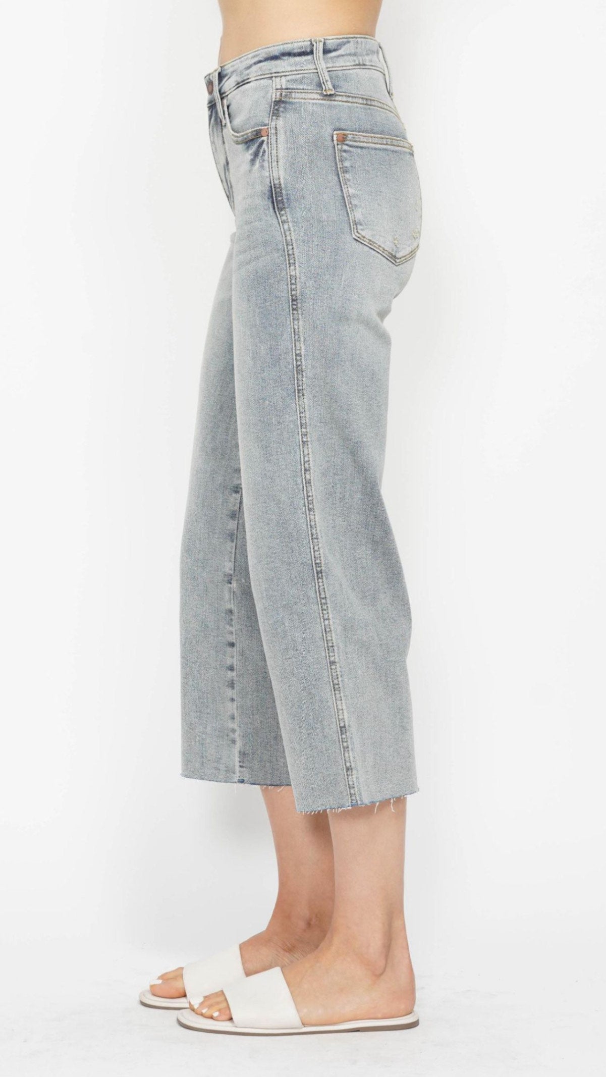 Mid-Rise | Wide Crop | Tummy Control Raw Hem Jeans