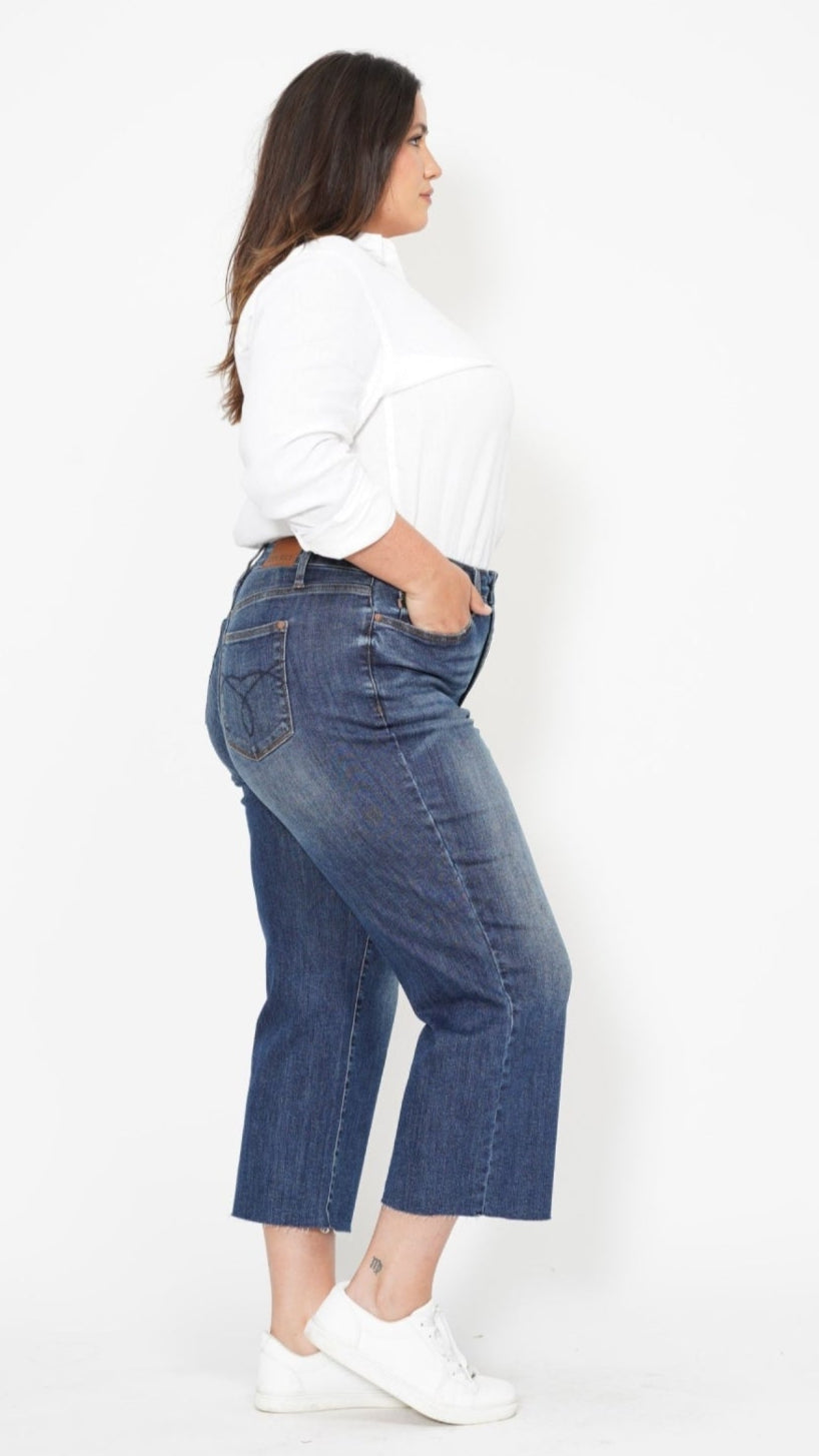 High Waist | Wide Crop | Pocket Embroidery Jeans