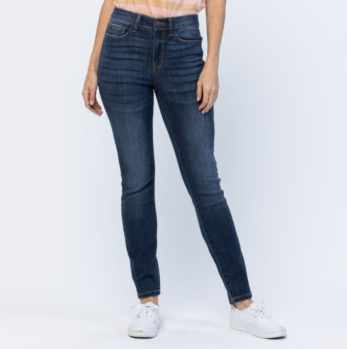 High Waist | Relaxed | Dark Clean Jeans