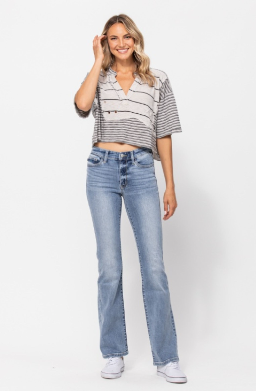 Mid-Rise | Bootcut | Core Jeans