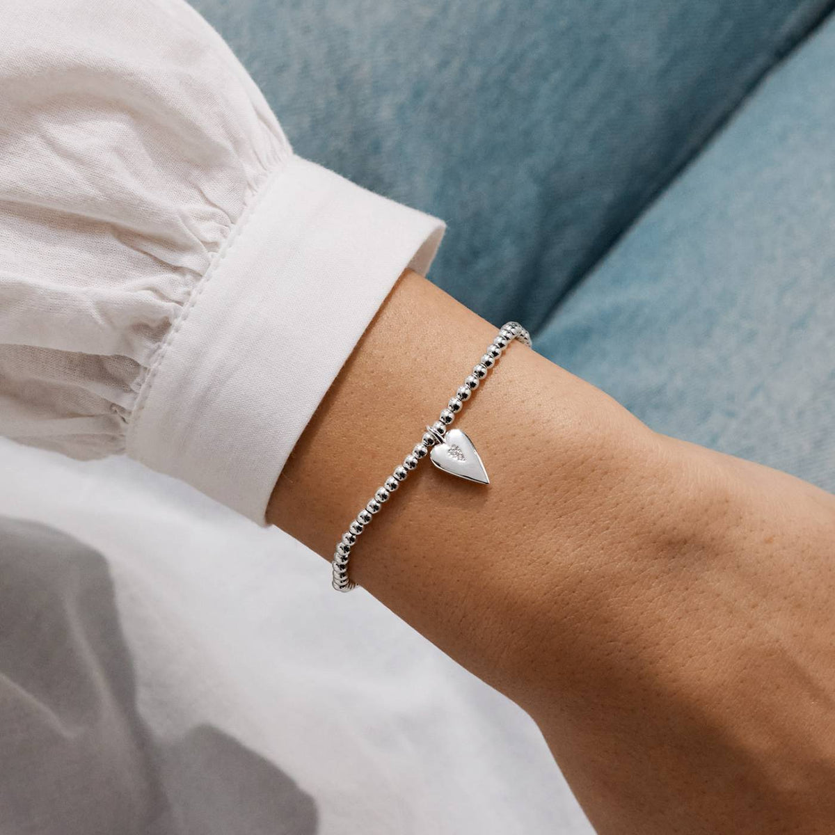 A Little 'Merry Christmas Wonderful Mom' Bracelet