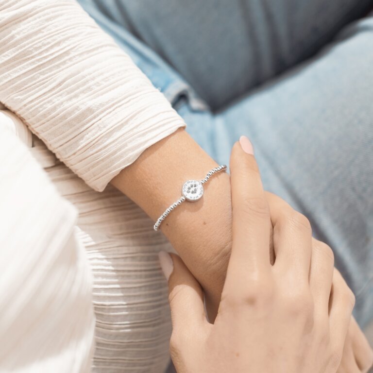 A Little ‘Dog Mom’ Bracelet