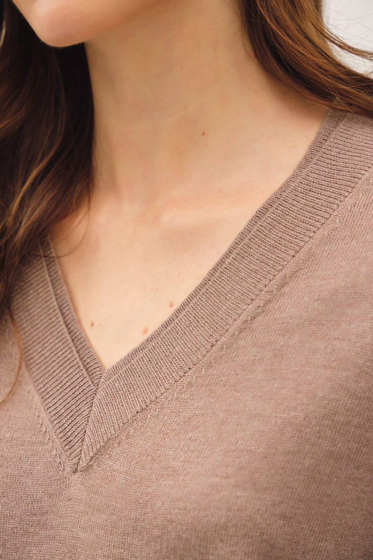 Plus Exclusive| V-Neck Sweater | Mocha