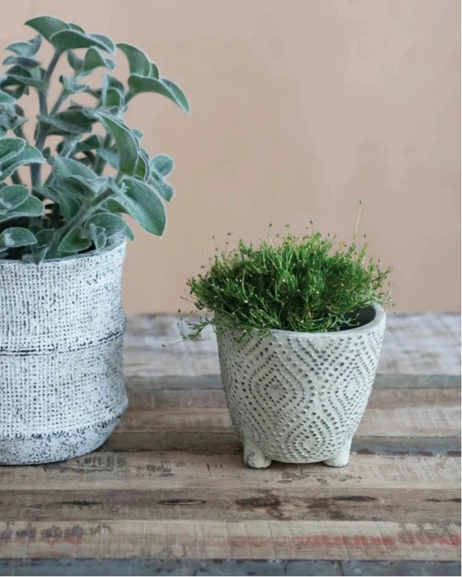 Embossed Sandstone Planter