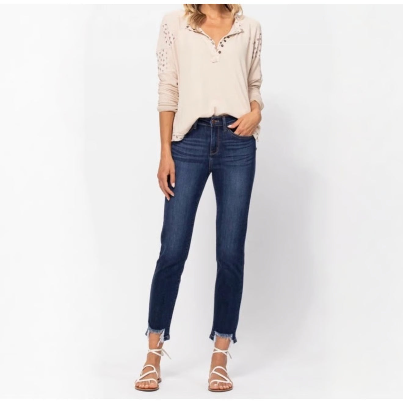 MR| Relaxed Fit | Shark bite