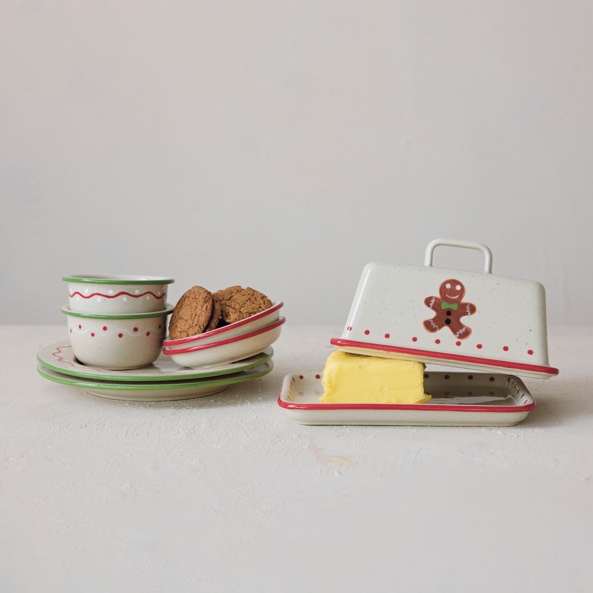 Hand-Painted Stoneware Plate w/ Design & Colored Edge