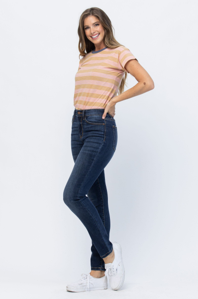 High Waist | Relaxed | Dark Clean Jeans