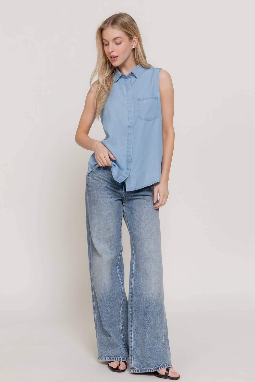 Sleeveless Tencel Shirt