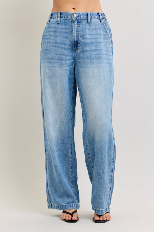 Hi Waist | Baggy | Featherweight