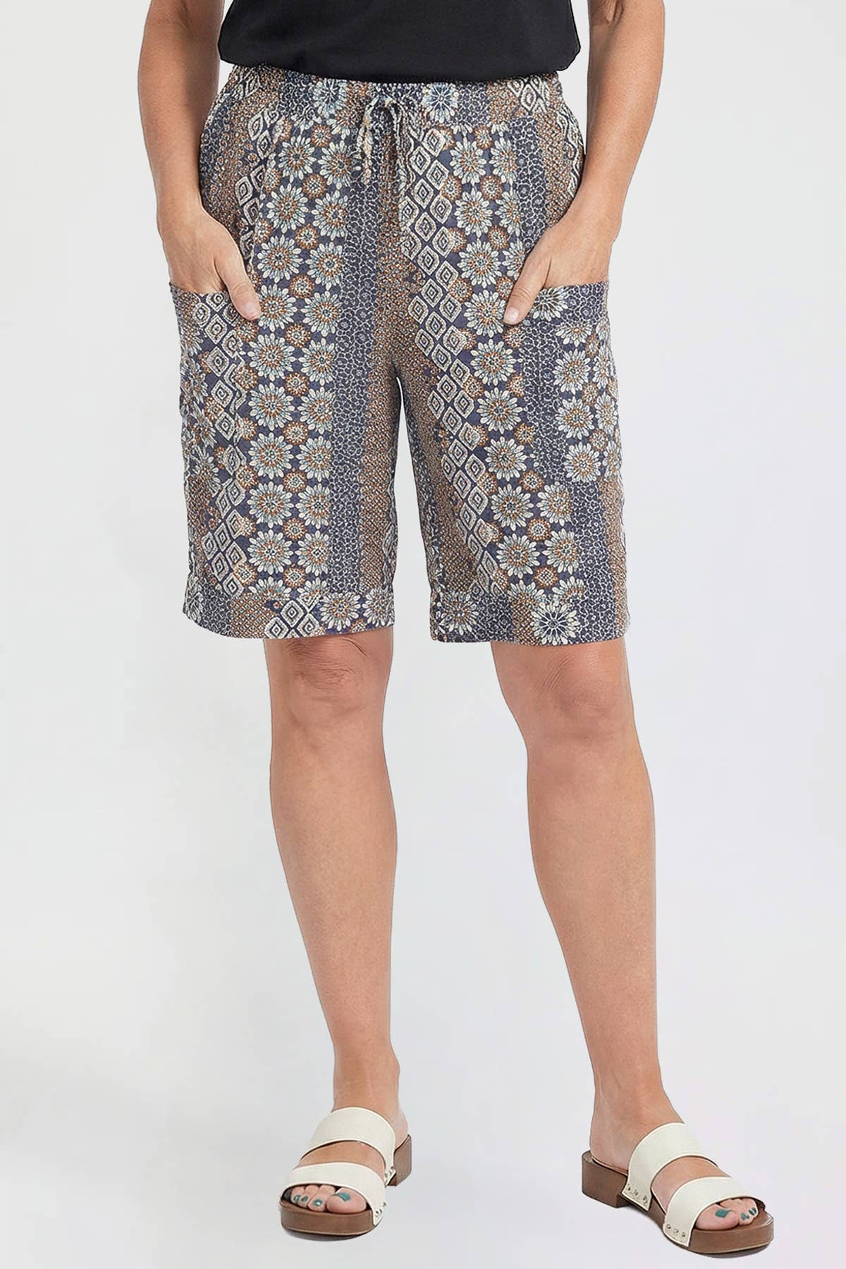 Elastic Waist Bermuda