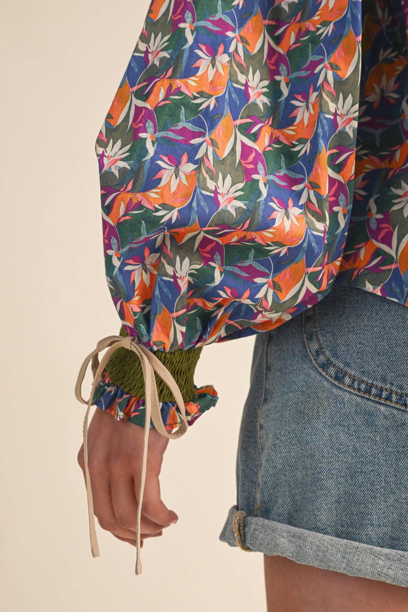 Puffed Sleeve Blouse