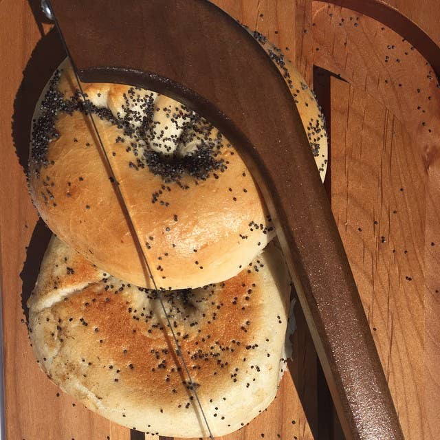 Deluxe Knife Board with Walnut Bread Slicer