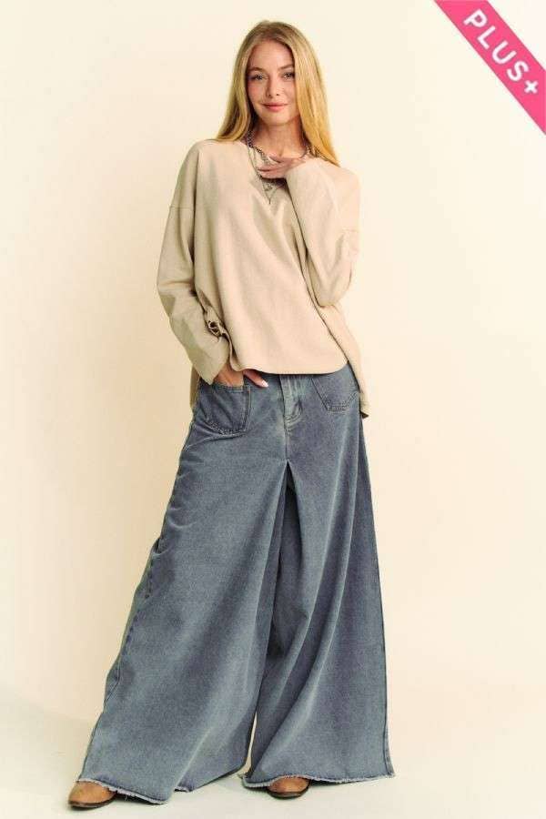 Plus Exclusive - Long Sleeve Pullover