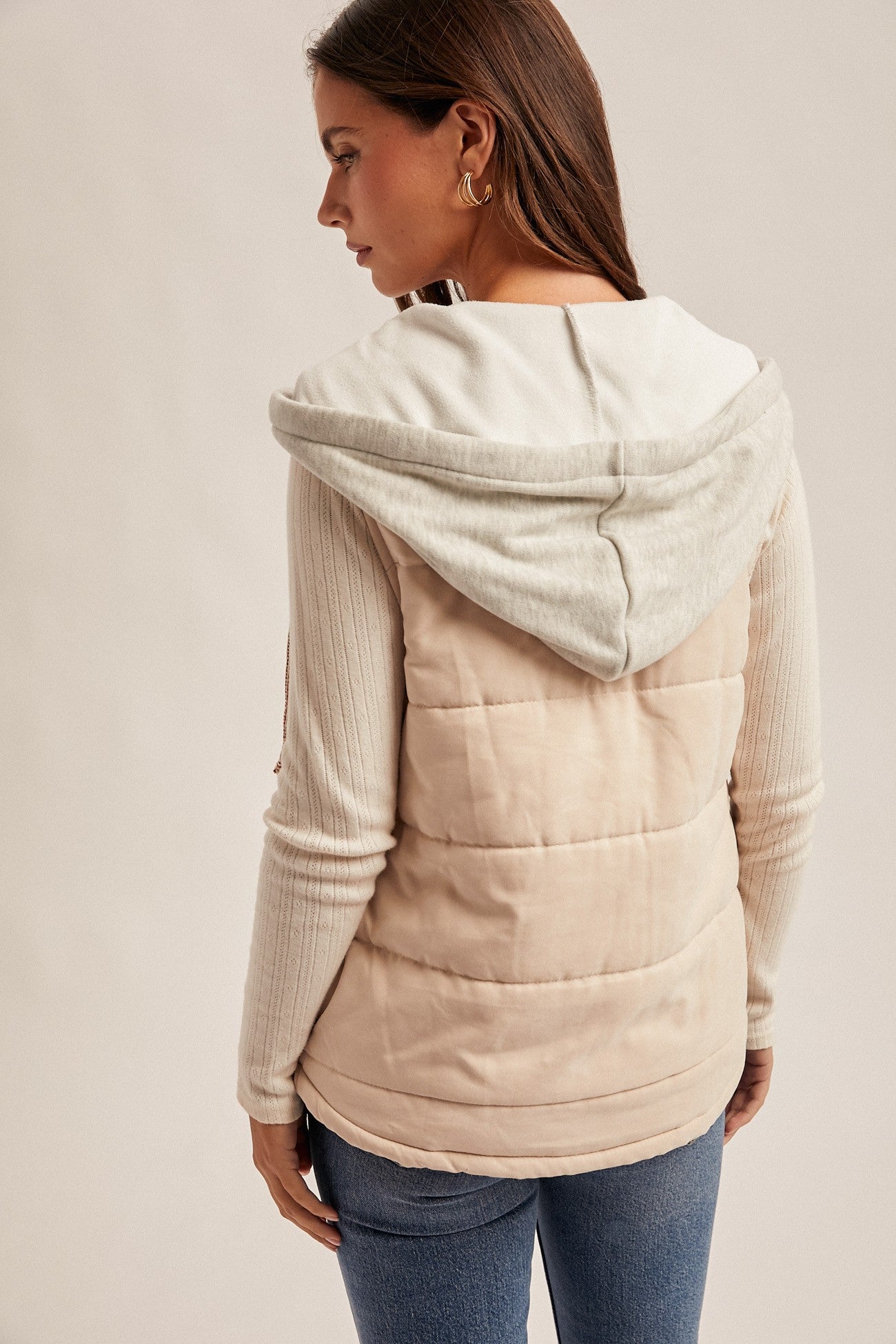 Contrast Trimmed Hooded Puffer Vest