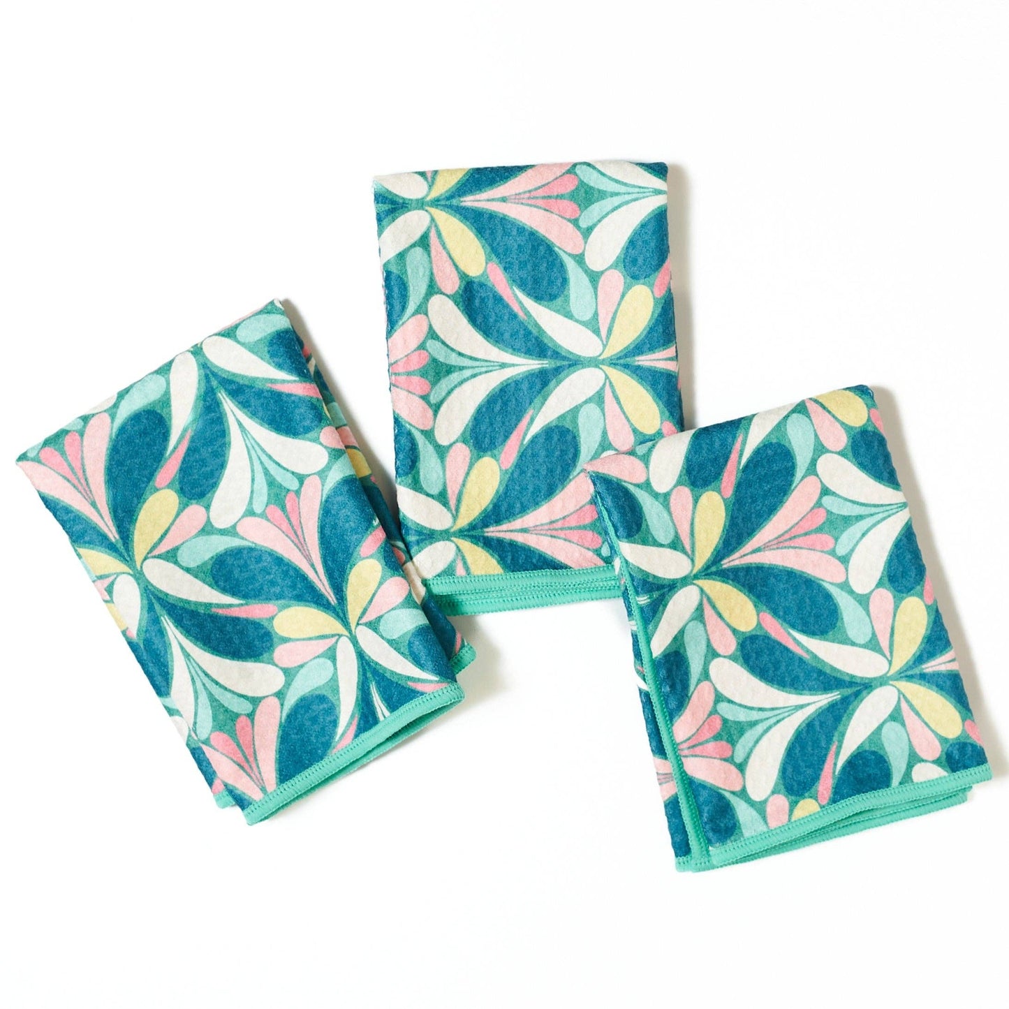 Mighty Mini Towel | Neighbors Wreath