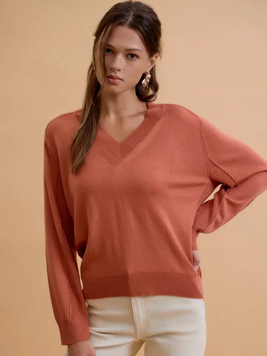 Misses | V-Neck Sweater | Mocha
