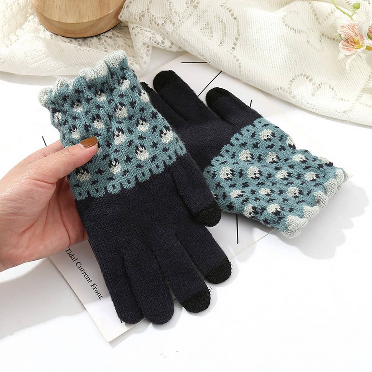 Cute Knit Touchscreen Gloves