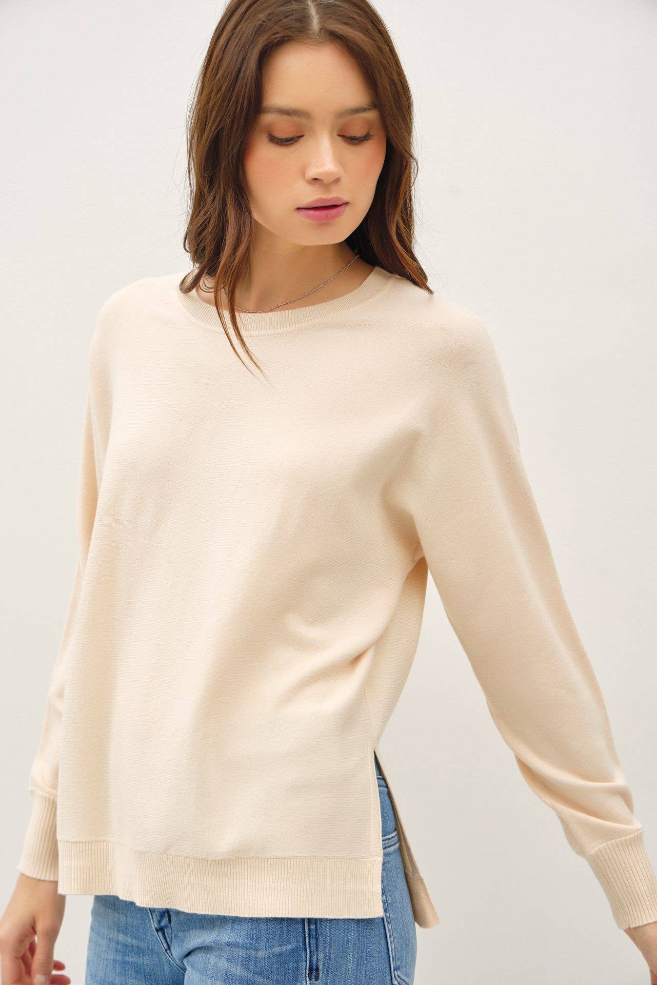 Classic Cut Basic Sweater | Champagne