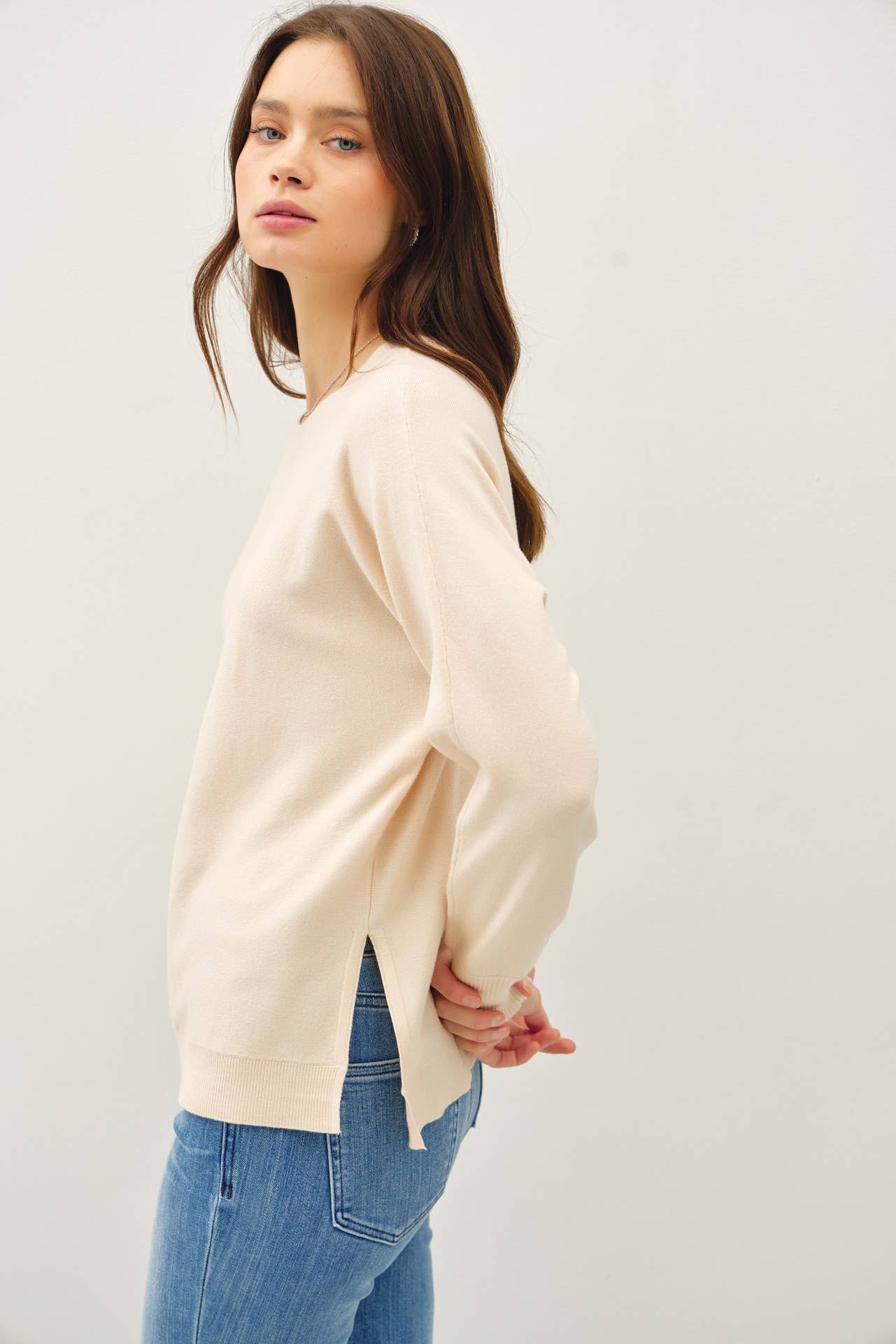 Classic Cut Basic Sweater | Champagne