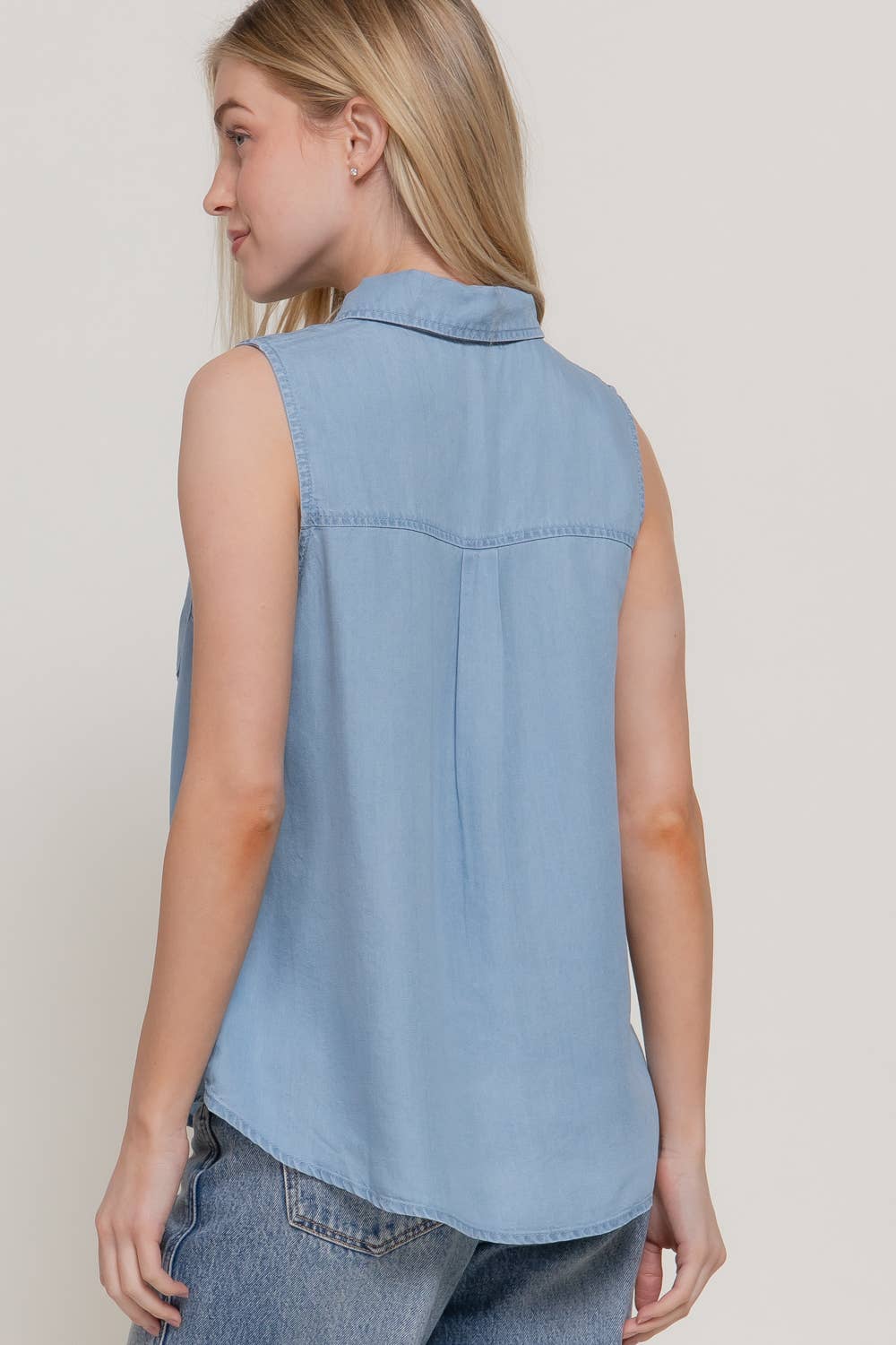 Sleeveless Tencel Shirt