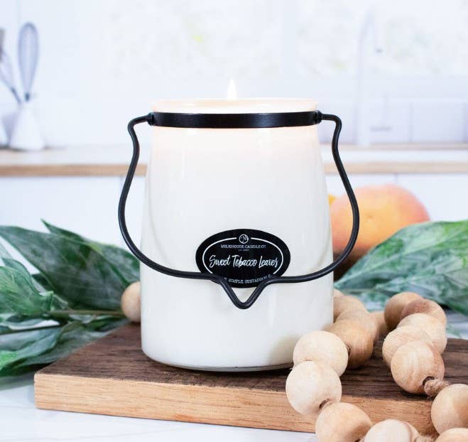 Milkhouse candle |  Sweet Tobacco Leaves
