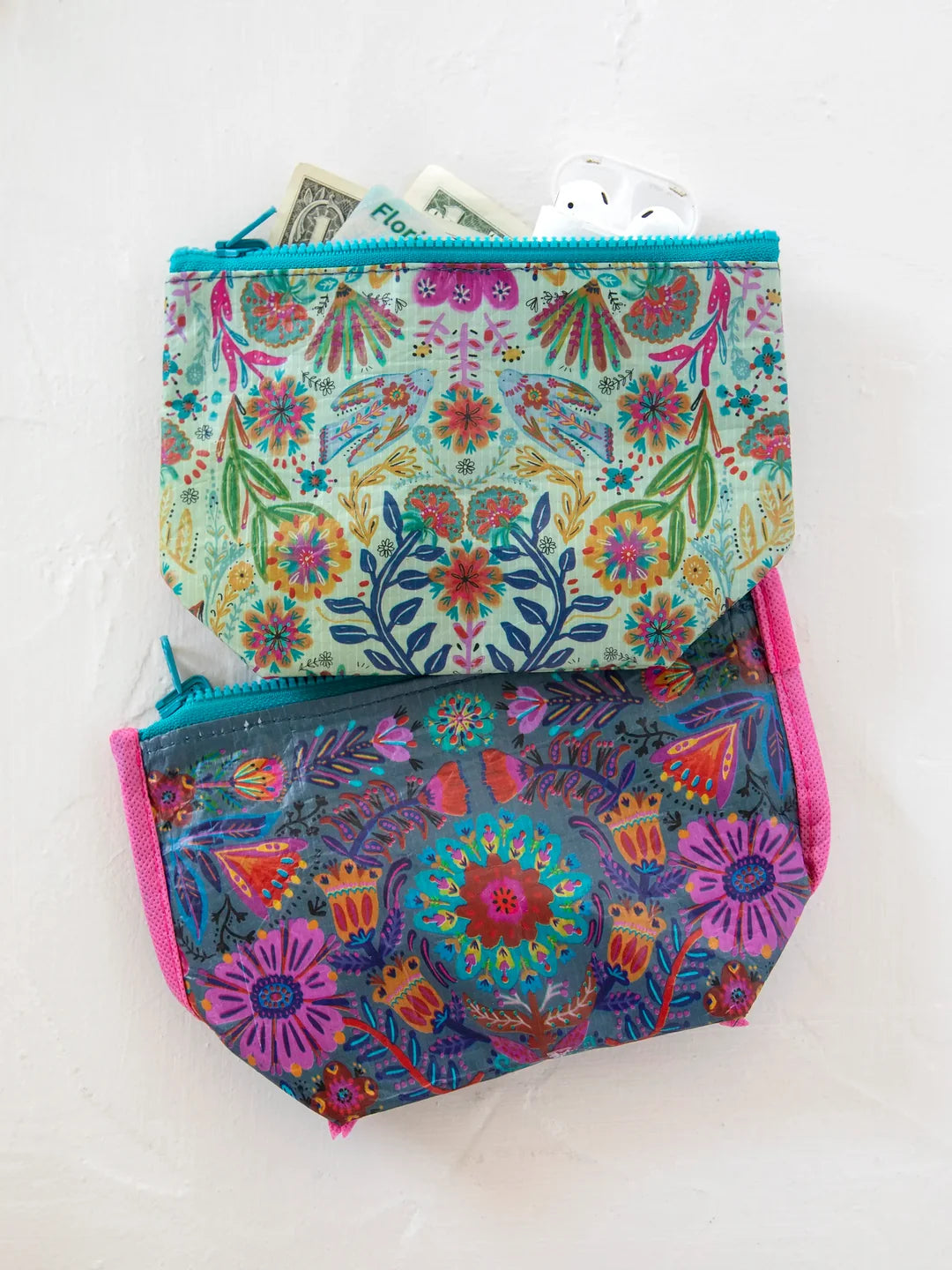 Small Recycled Reversible Zipper Pouch