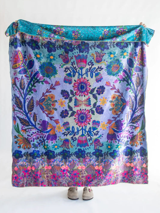 Double-Sided Cozy Throw Blanket | Border Folk Garden