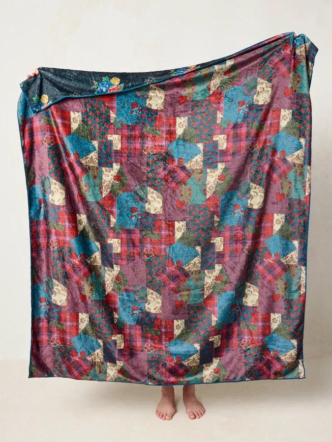 Double-Sided Cozy Throw Blanket