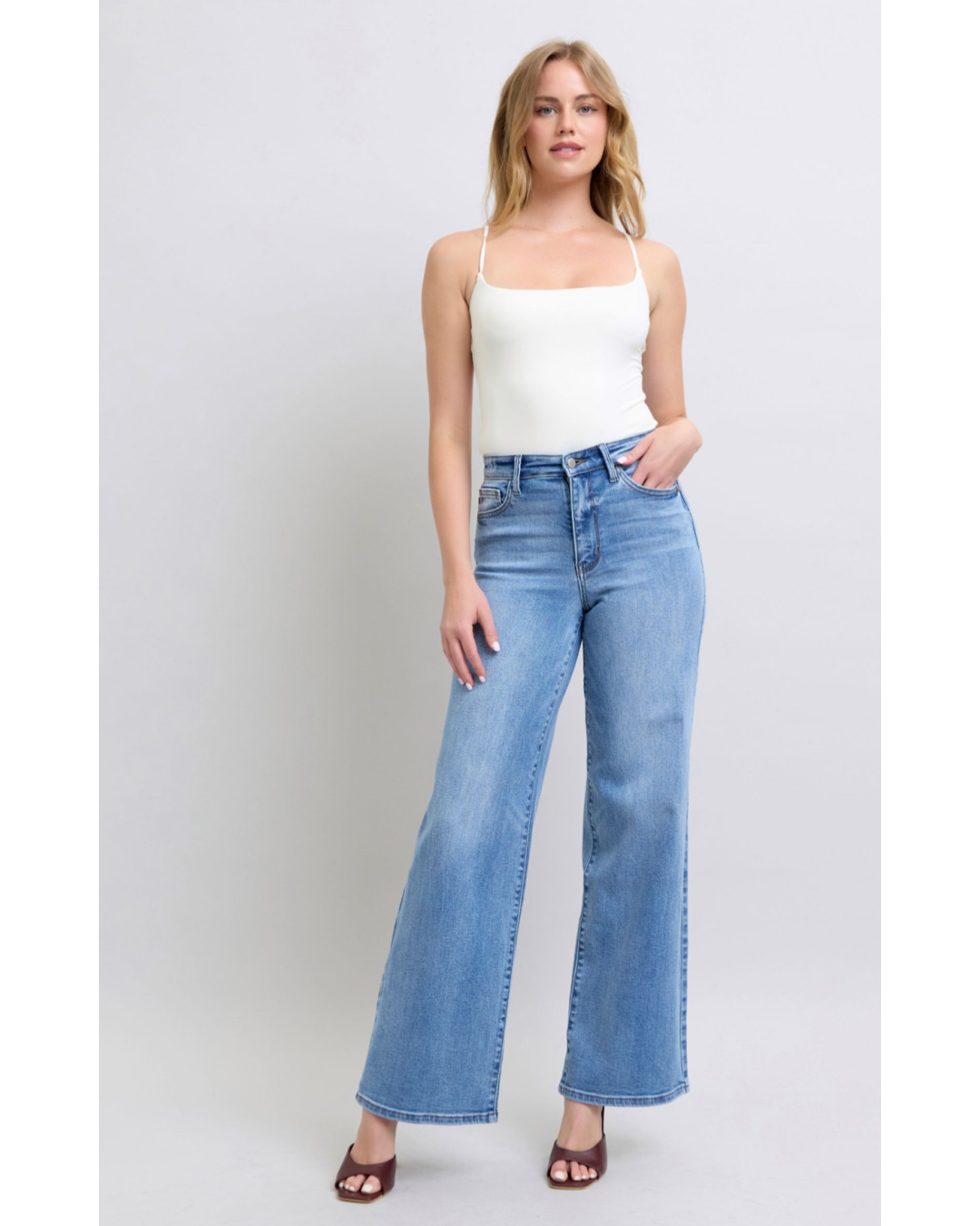 High Waist | Wide Leg | Vintage Wash Jeans