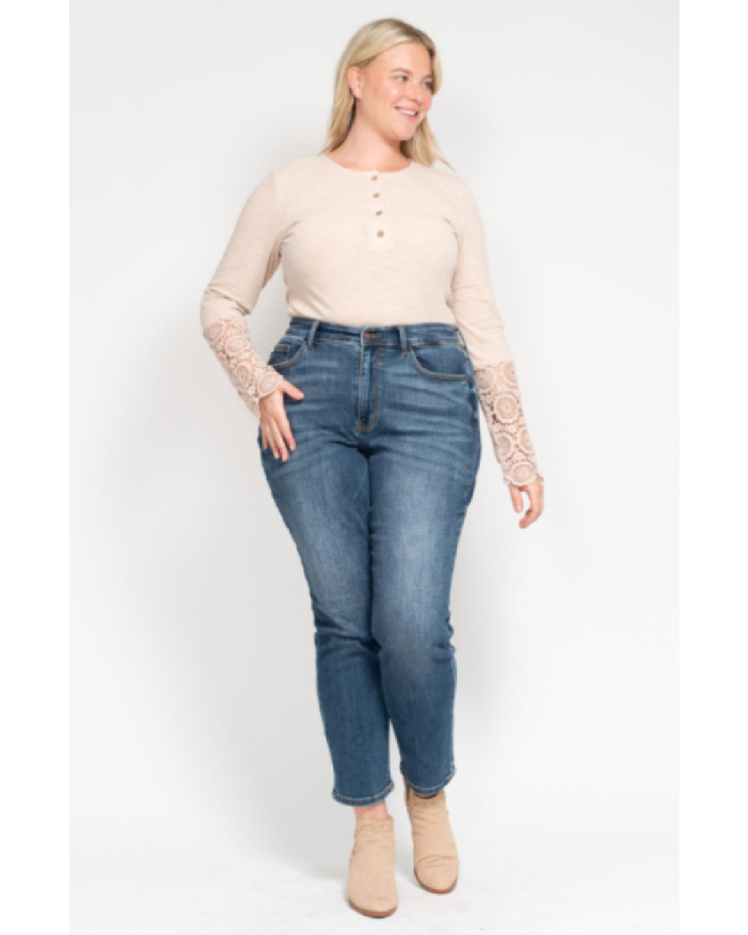 High Waist | Slim | Shield Back Pocket Jeans