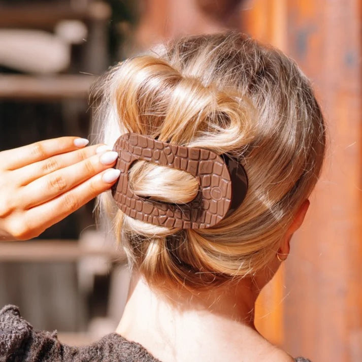 Teleties Flat Round Hair Clip | Brown Crocodile