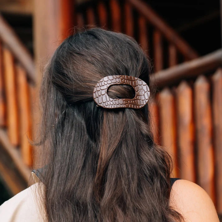 Teleties Flat Round Hair Clip | Brown Crocodile