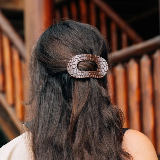 Teleties Flat Round Hair Clip | Brown Crocodile
