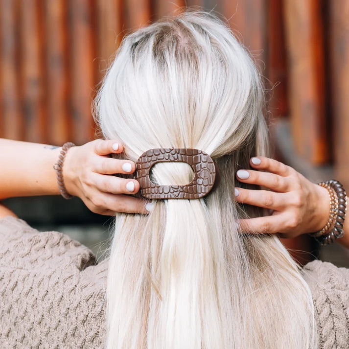 Teleties Flat Round Hair Clip | Brown Crocodile